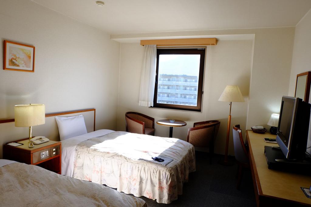 Hotel Fuyokaku Fujiyoshida Kamer foto