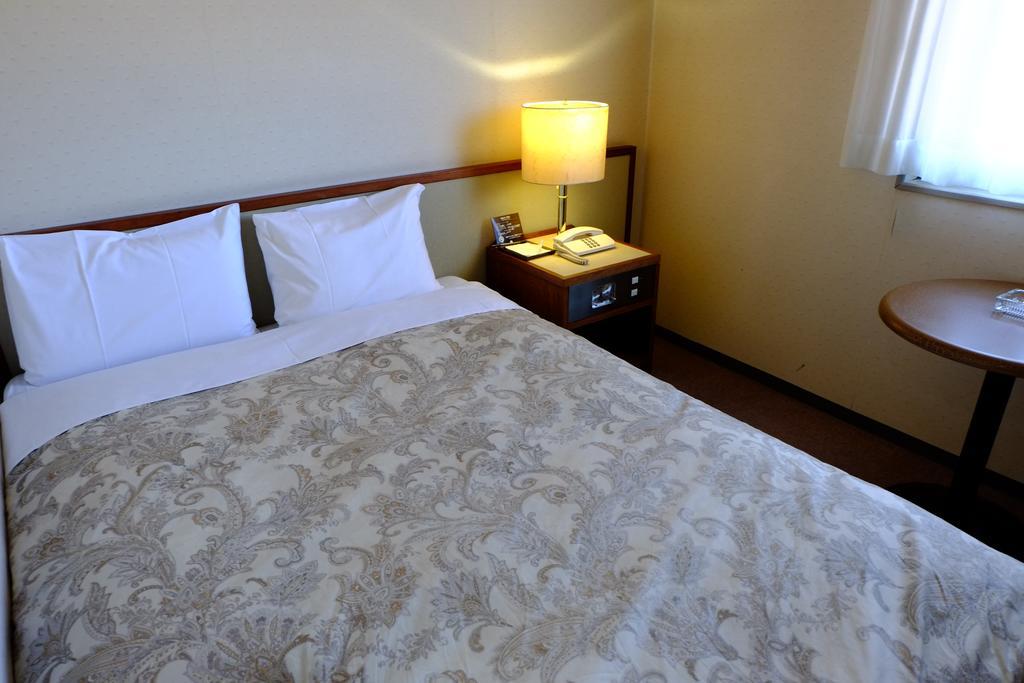 Hotel Fuyokaku Fujiyoshida Kamer foto