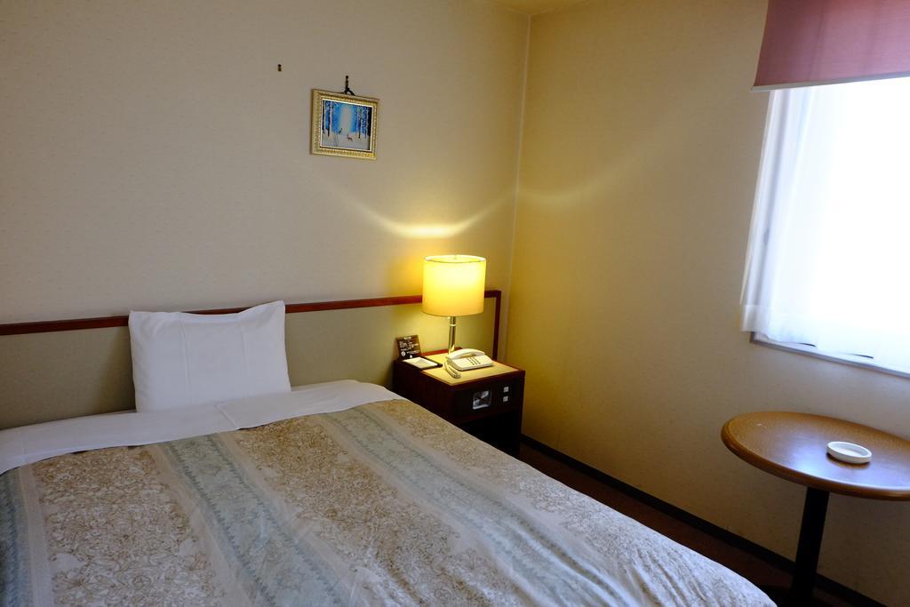 Hotel Fuyokaku Fujiyoshida Kamer foto